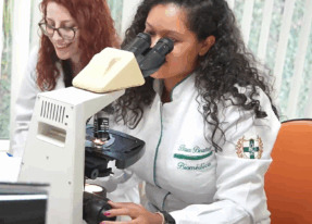 Aula prática da Pós-graduação em hematologia